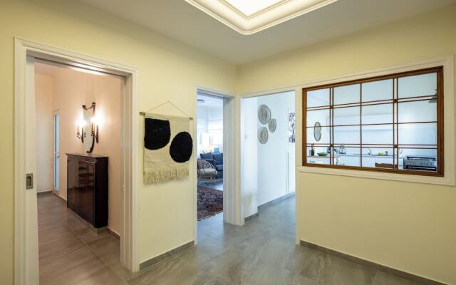 Eclectic Rabin Square Apt by Sea N' Rent