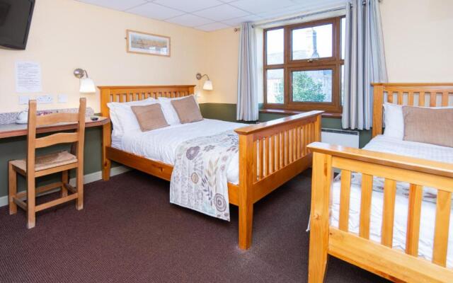 The Half Moon Inn & Country Lodge Mudford