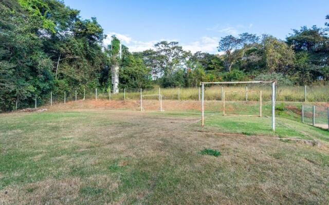 Sítio da Tia Lucia Perto da Montanha