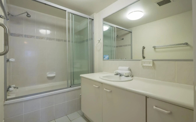 Bayviews & Harbourview Holiday Apartments