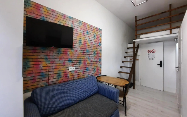 Lorf Hostel&Coffee