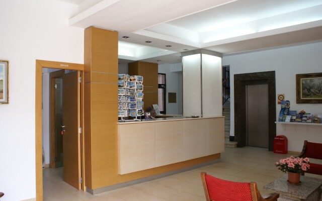 Apartamentos Isla del Sol Aparthotel