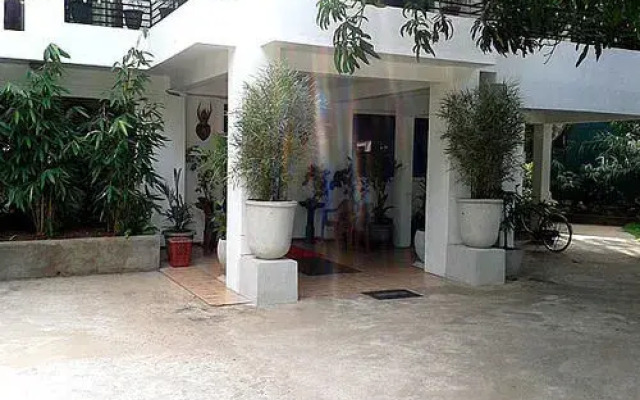 Guest at Anuradhapura