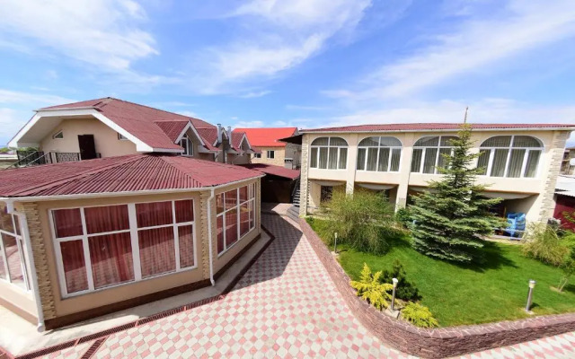 Zlata Inn