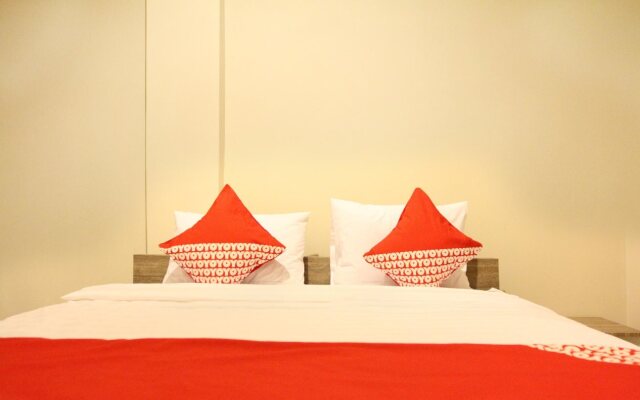 OYO 130 MBC Residence