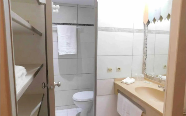 Studio 2/4 personnes avec vue mer & piscine - Résidence Marinotel