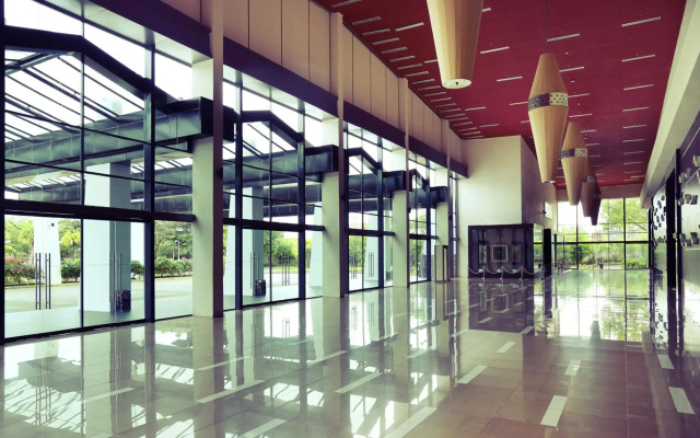 Novotel Manado Golf Resort & Convention Center