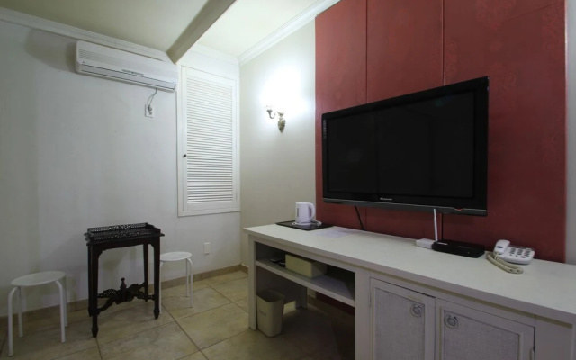 Hotel Intro