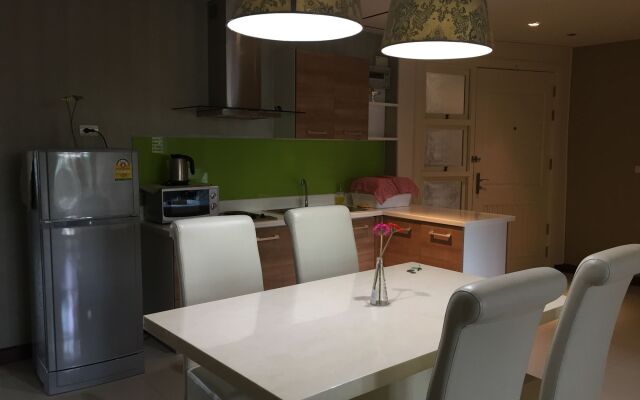 Beachfront Family Penthouse Hua Hin