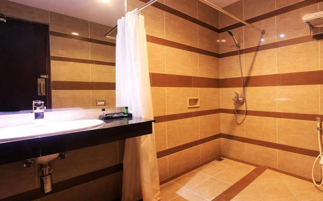 Grand Hatika Hotel
