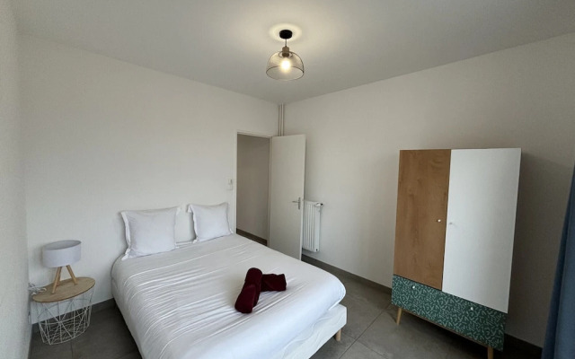 Modern Apartment for 9 in Loire