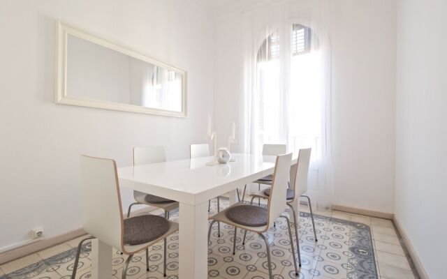 Gaudi Eixample Apartment