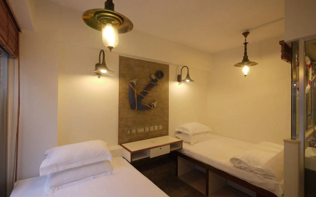 Panda's Hostel - Star Ferry