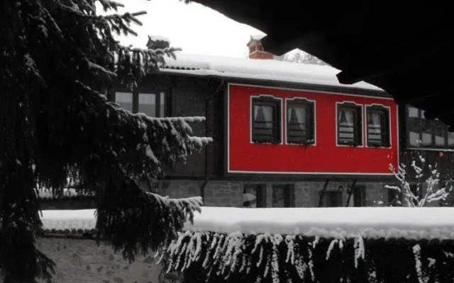 Traditsia Guest House