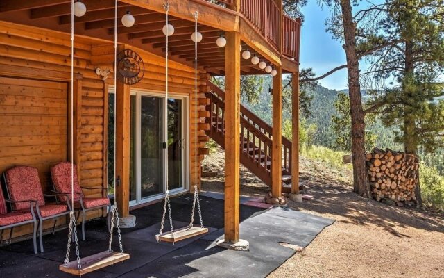 Secluded W/ Game Room & Huge Wraparound Deck 3 Bedroom Cabin