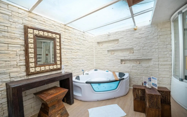 Dhevan Dara Resort & Spa