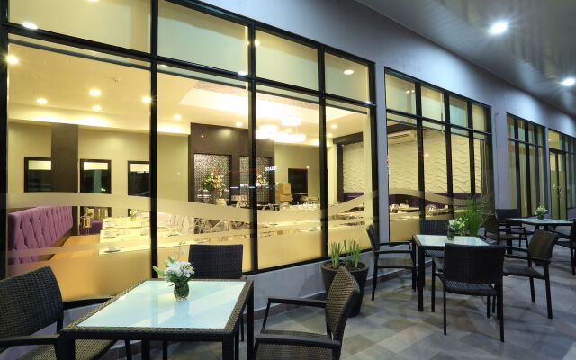 Aranjuez Hotel & Suites