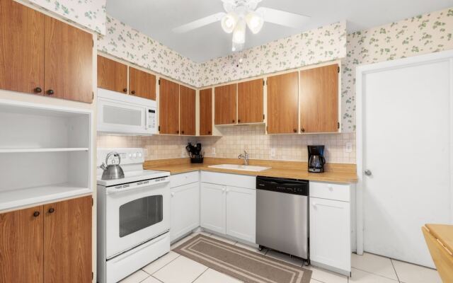 Parkdale Home by Vtrips