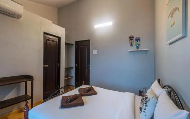 SaffronStays Blue Infinitum, Pawna