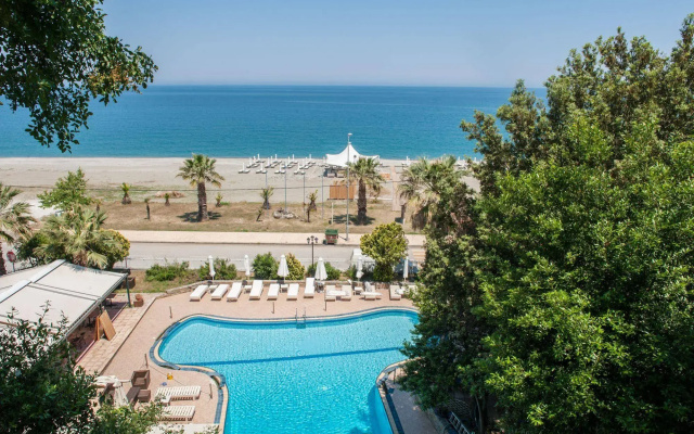 Golden Beach Agiocampos Hotel