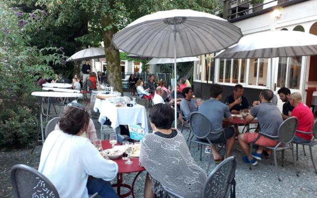 Au Pavillon du Frêne