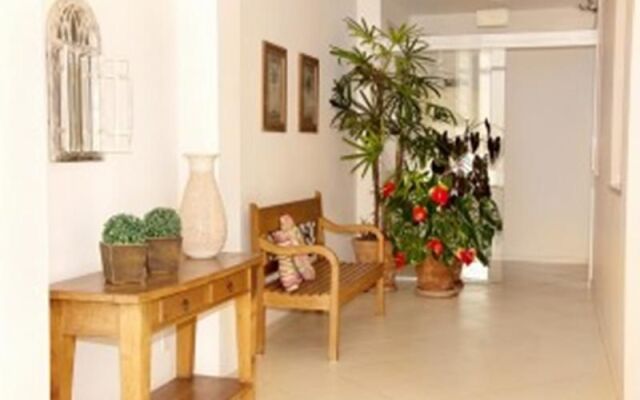 Lazuli Hotel