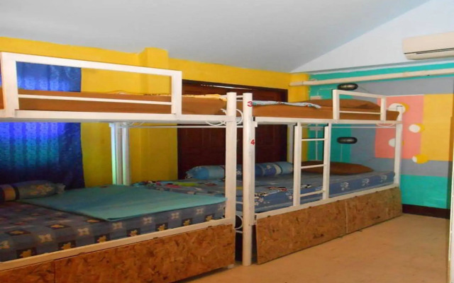 The Living Place 1 - Hostel