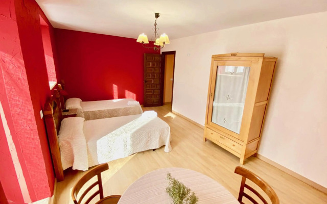 La Parada de Jimena-Casa rústica rodeada de bodegas en Rueda