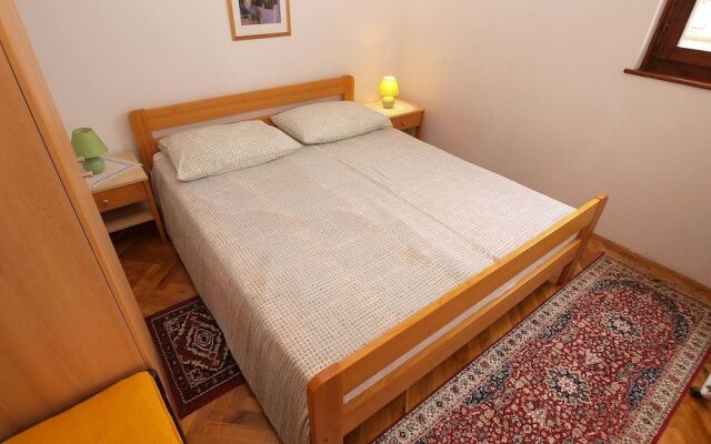 Apartment 297