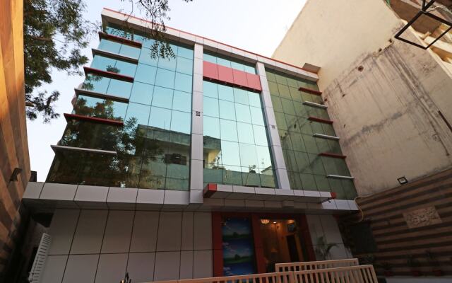 OYO Flagship 10223 Hotel Clouds 21