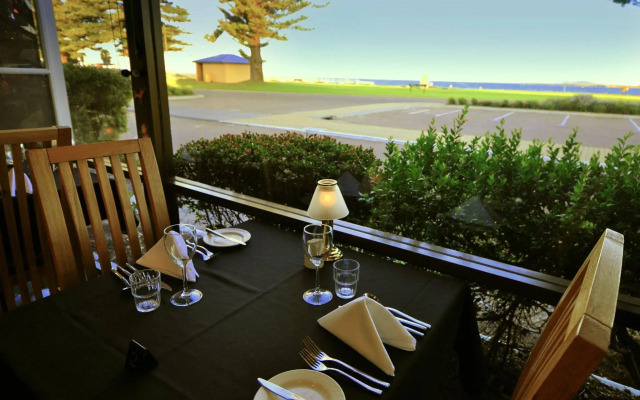 Hospitality Esperance, SureStay Collection by Best Western