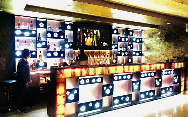 OYO Premium Bahadrabad Haridwar