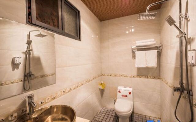 Sleeping Dali Homestay