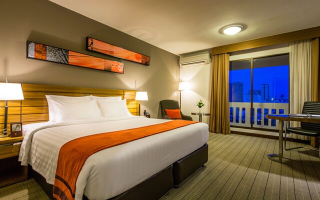 Maple Hotel