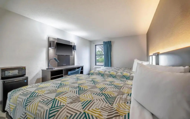 Motel 6 Franklin, OH