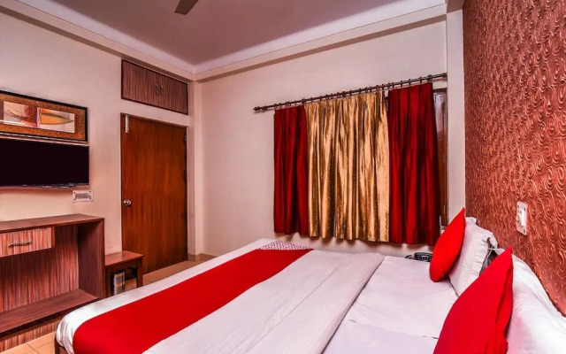The Excellency by OYO Rooms