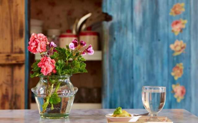 Flower and Crafts - Eco Farm Houses