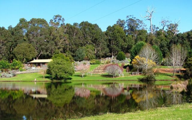 Pemberton Lake View Chalets