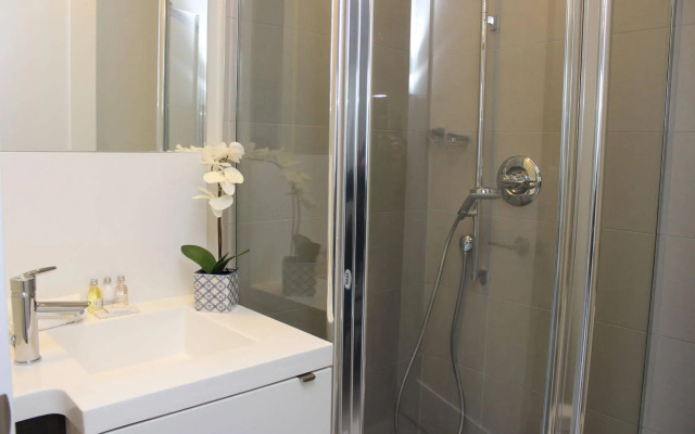 Toronto Rooms and Suites
