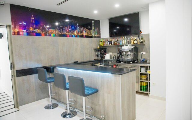 Apartahotel Énfasis-Group