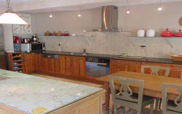 Characteristic Country House With Private Pool and Views of the Mont Ventoux