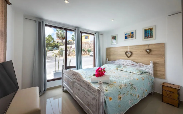 Apartment With Jacuzzi- Mi Cuna Close to Beach