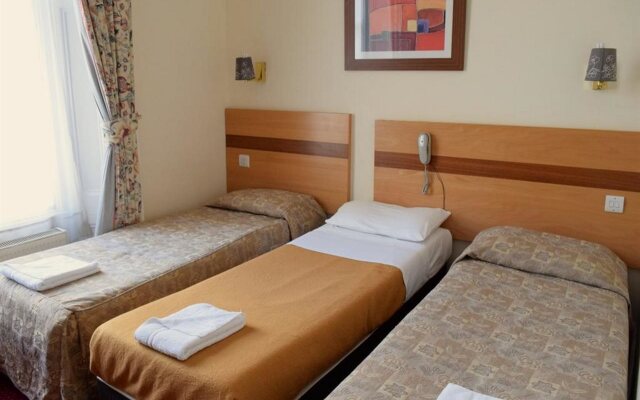 Pembridge Palace Hotel
