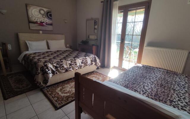 Zisis Garden Studios