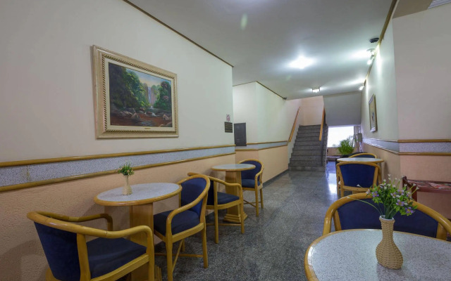 Requint Hotel