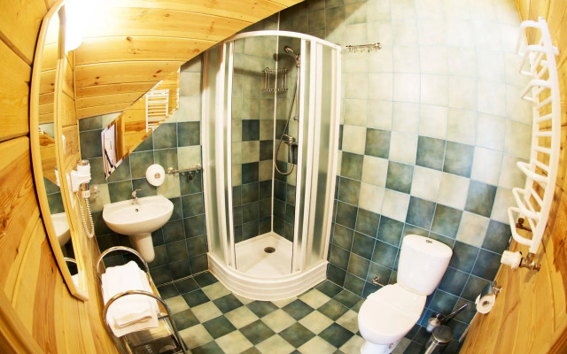 Hotel Dworek Wapionka