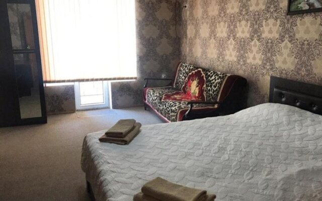 Zarina Hotel