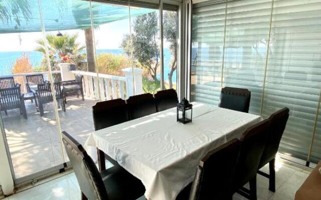 ZBB Stylish Villa & Bungalows