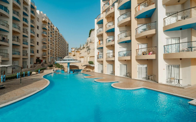 Sphinx Aqua Park Beach Resort