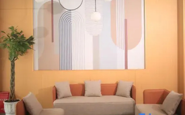 Shankee Hotel (Bome Passenger Station)